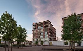 B-smart Hotel
